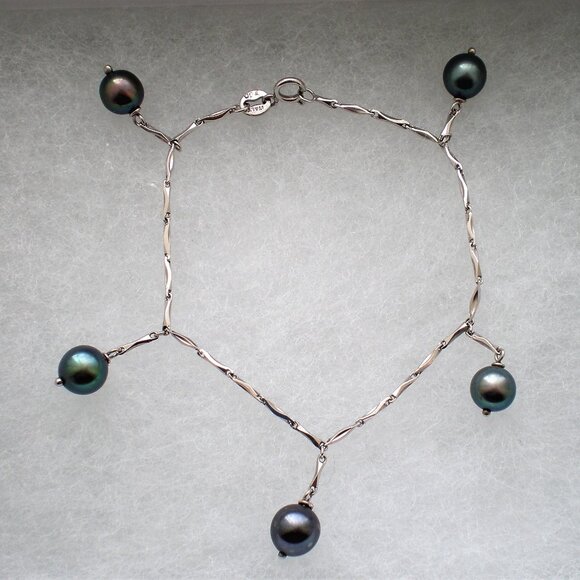 Designer Italy 18K 750 White Gold Dangling Platinum Black Pearl Charm BRACELET